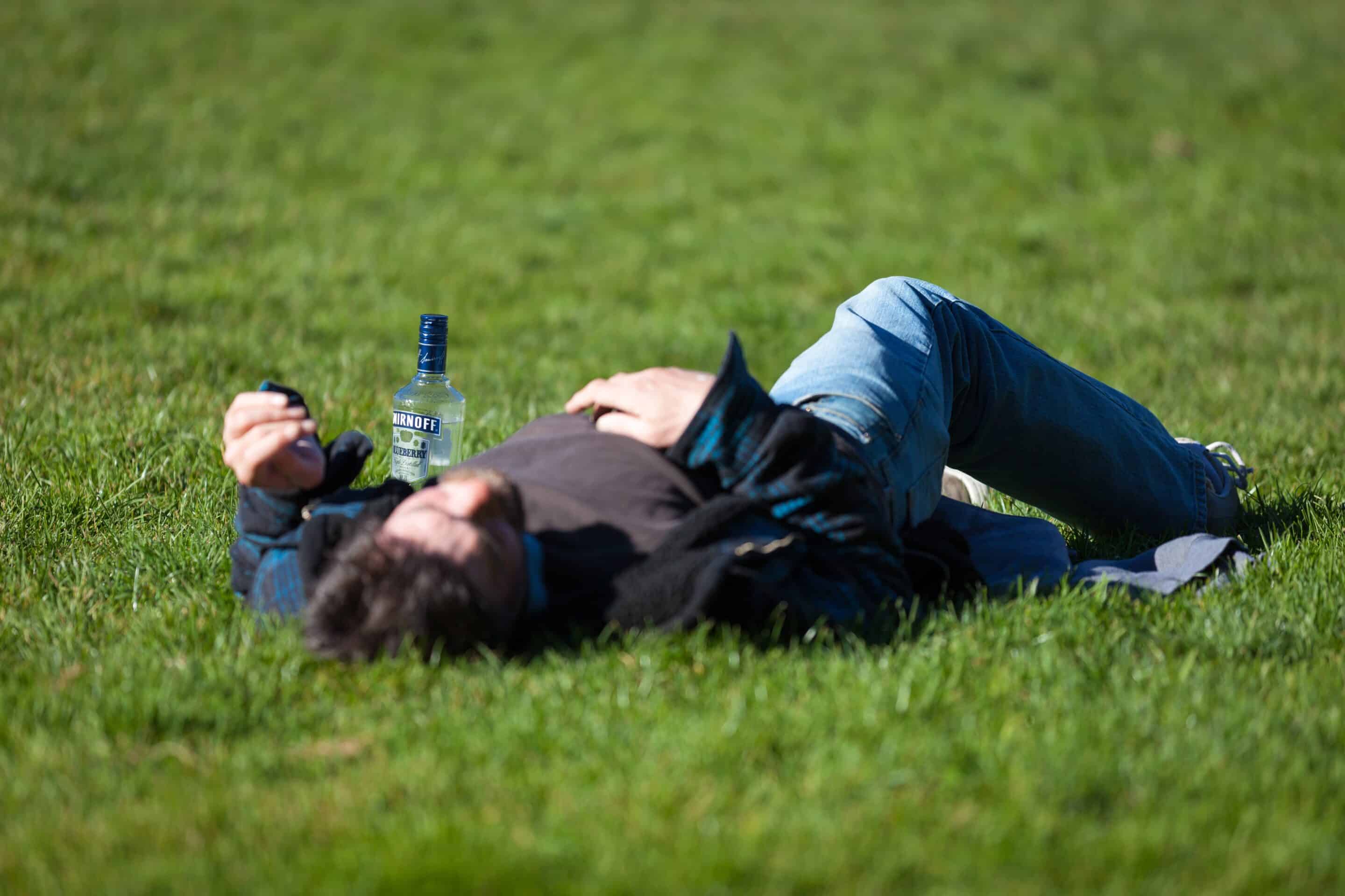 How to Know If Someone Is an Alcoholic?